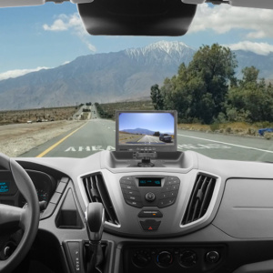 ICU Dash Video Monitor 7 Inch shows your blind spots when driving